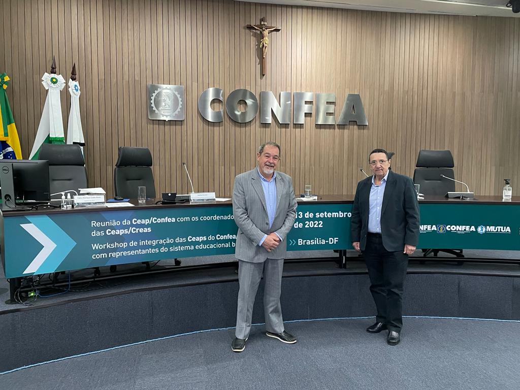 Presentes, os coordenadores da Ceap do CREA-RS: Geólogo Adelir José Strieder e seu adjunto, Eng. Agr. Juarez Morbini Lopes